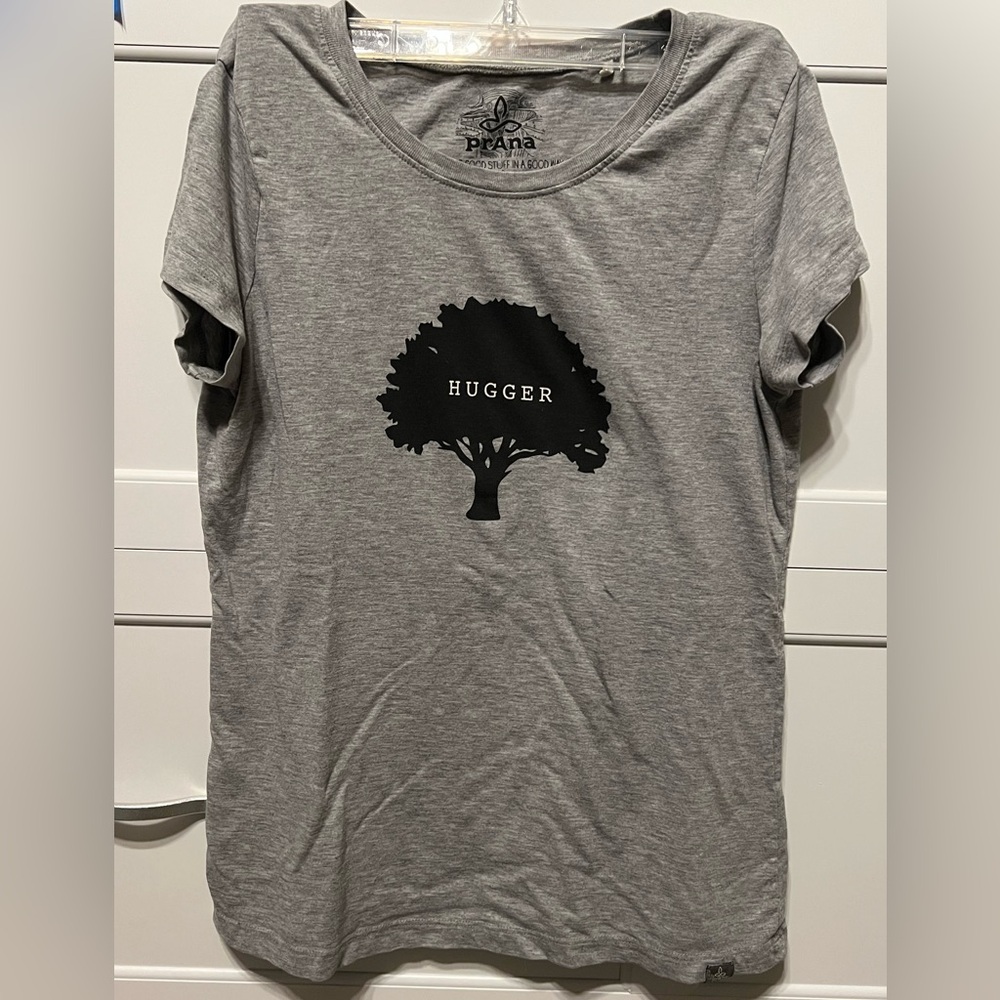 Prana t-shirt
Size xs 
P104